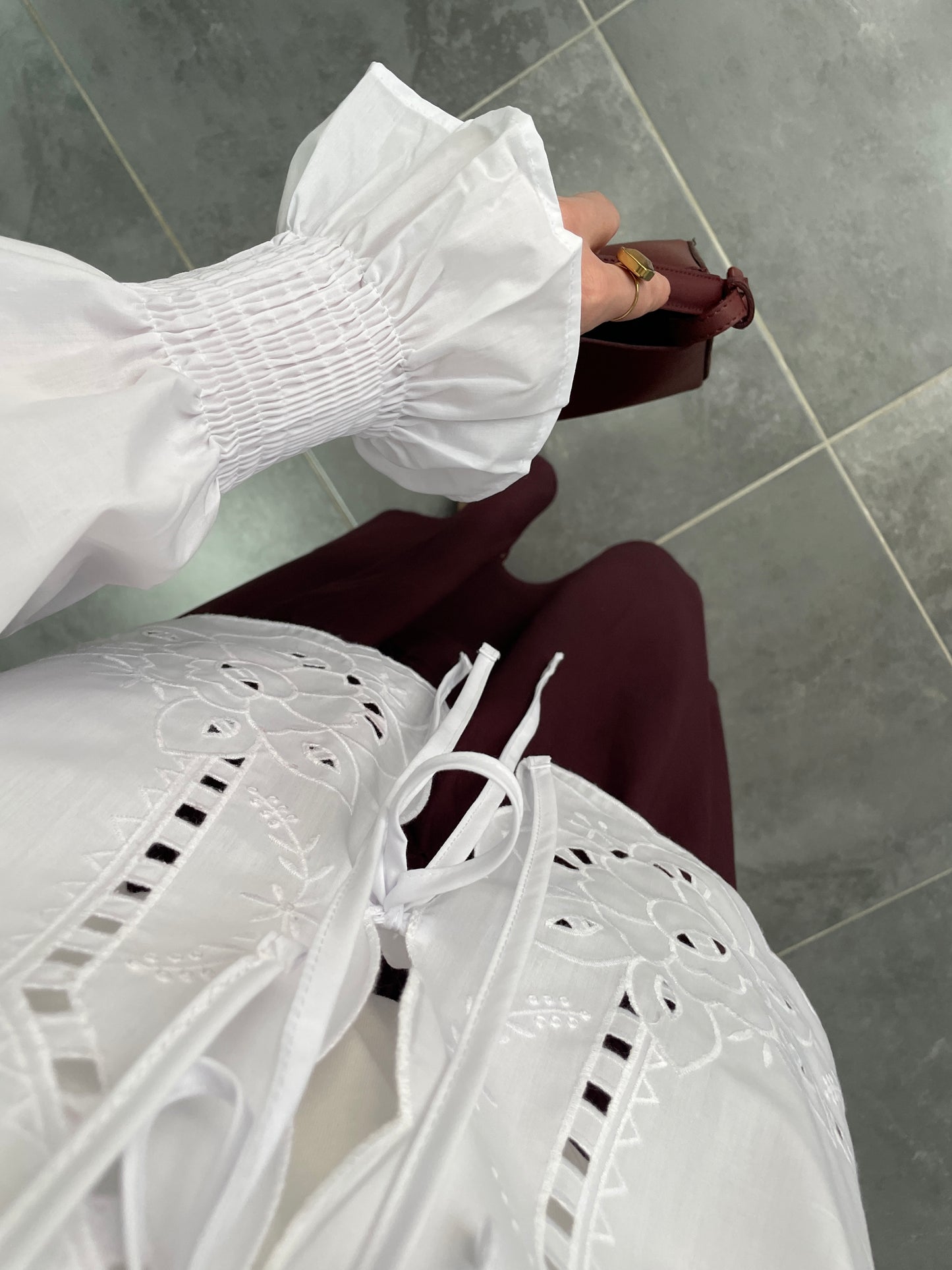 Bebe Yaka Nakışlı Kollar Gipeli Kimono-Beyaz