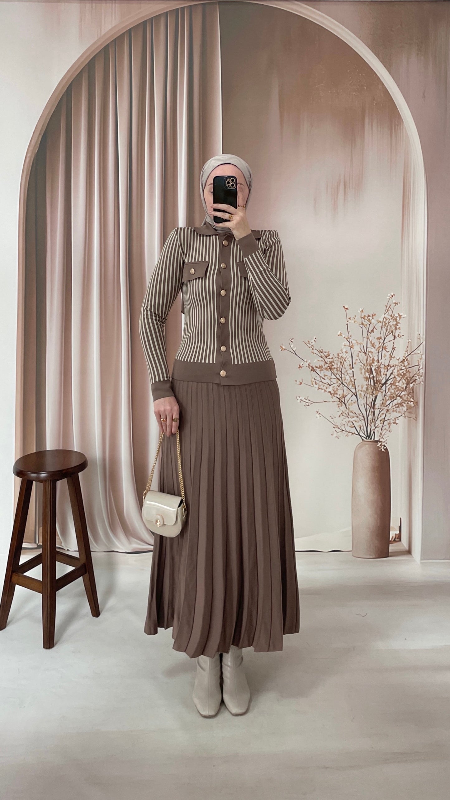 Çizgili Pilise Etekli Triko Takım Vizon