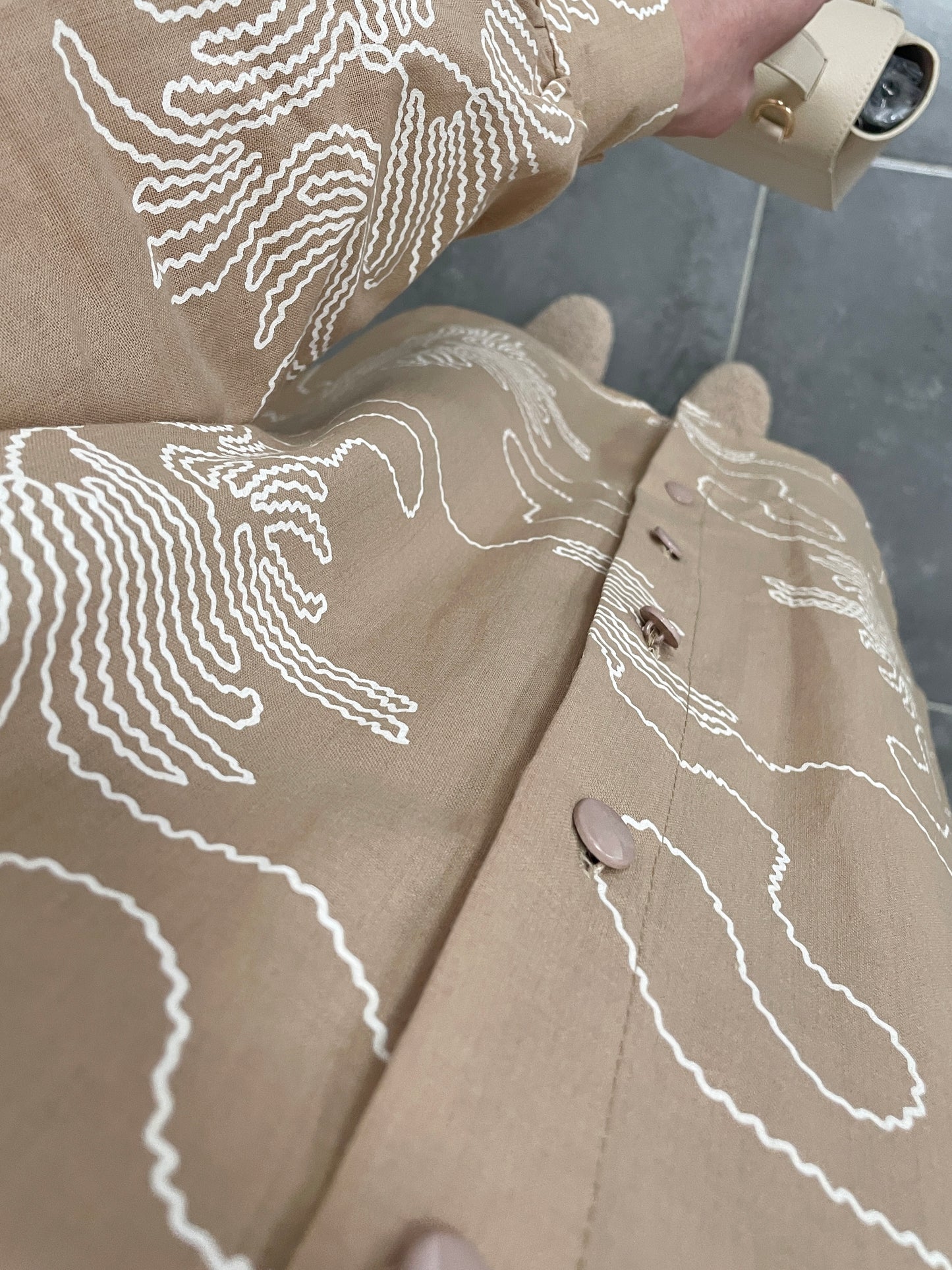 Keten Çiçek Desenli Gömlek-Bej