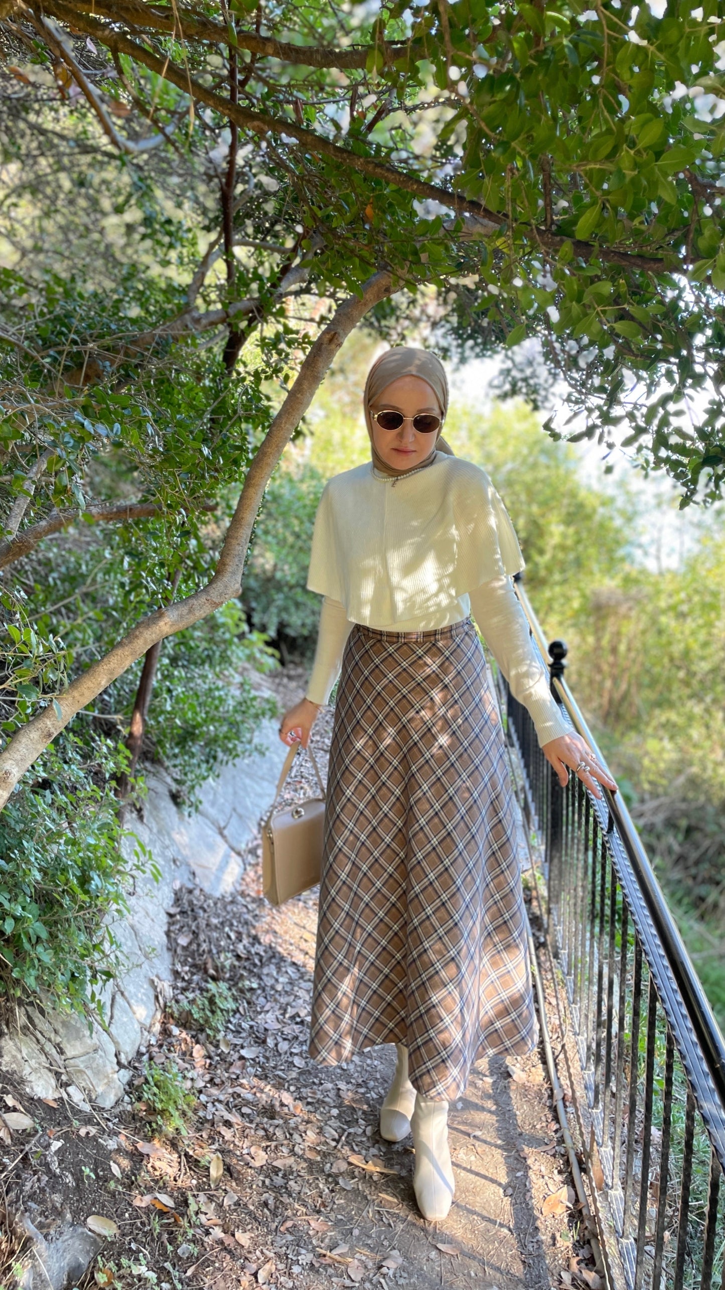 Pelerin Tasarım Kazak Ekru