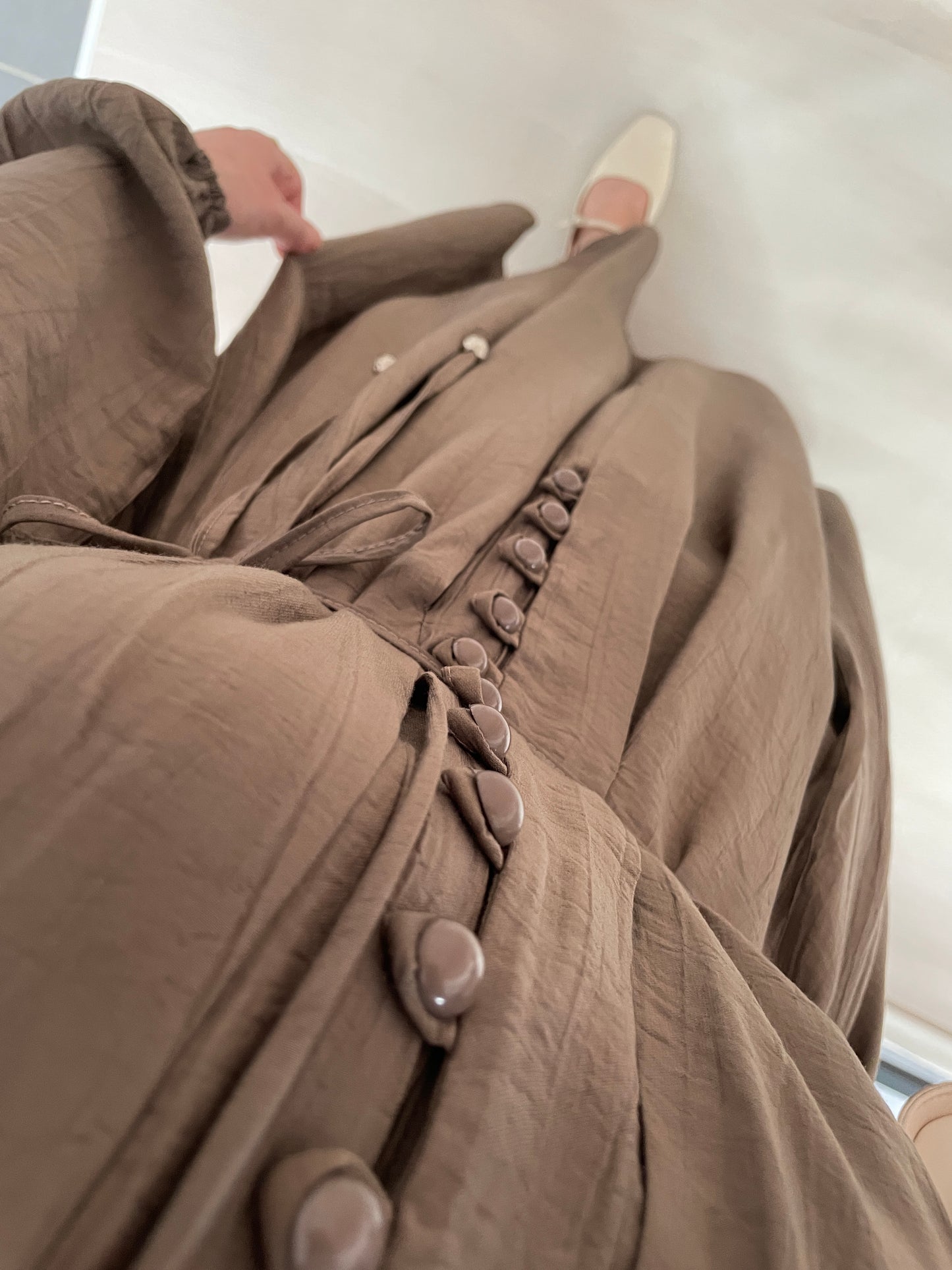 Çilek Kumaş Britli Elbise Boz kahve