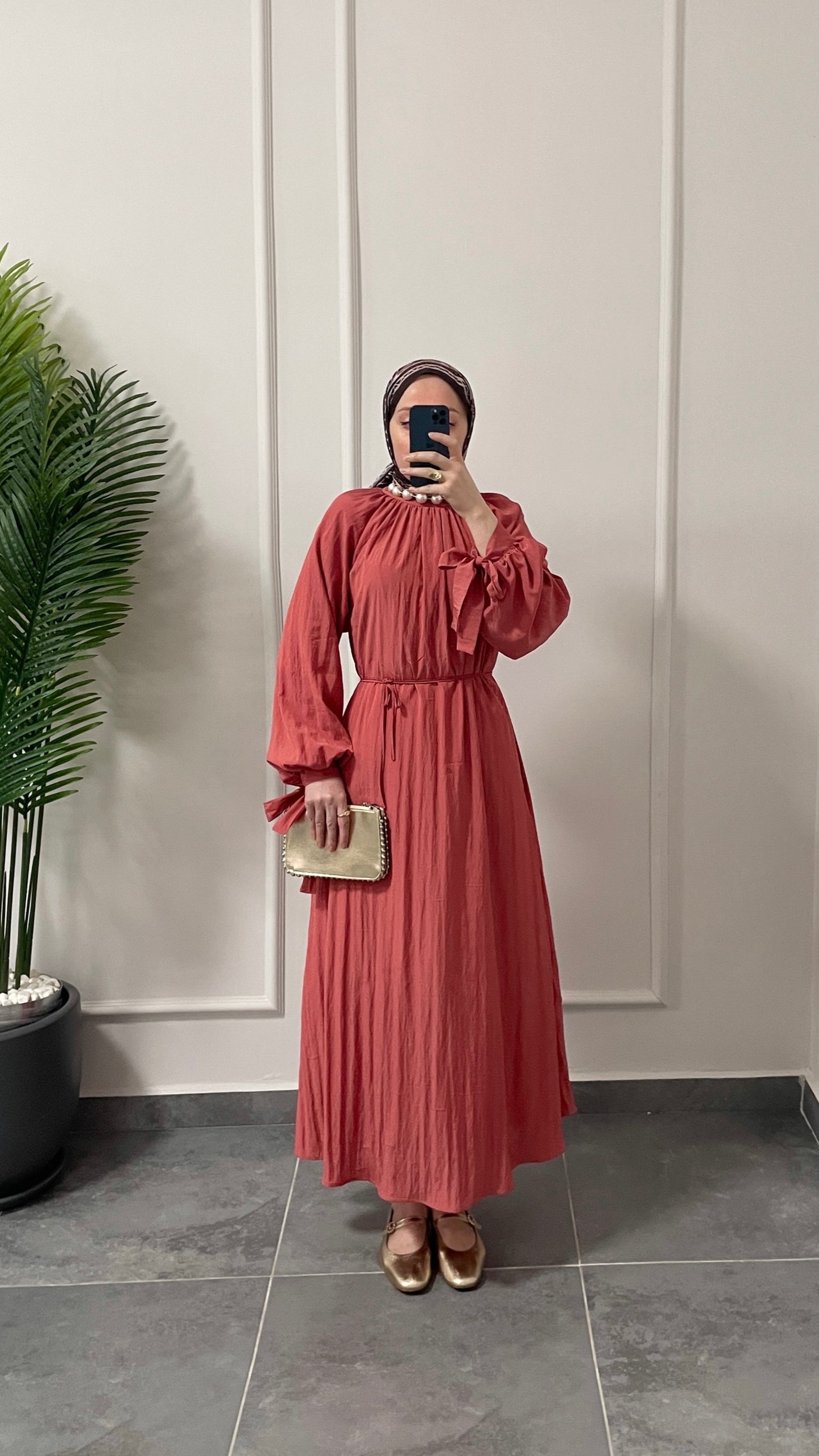 Kollar Bağcıklı Vual Saten Pamuk Elbise-Somon