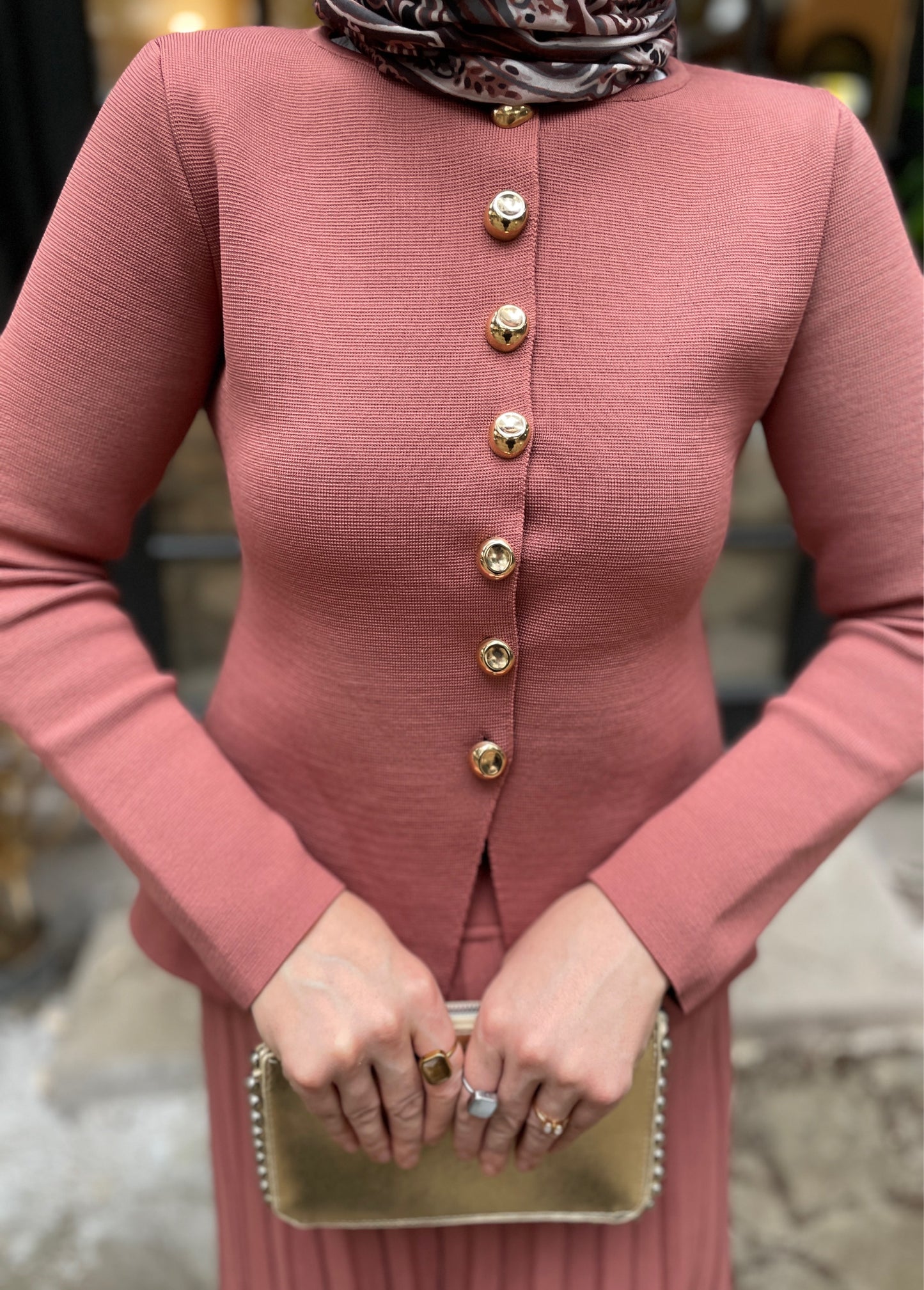 Gold Düğmeli Piliseli Etekli Triko Takım Somon