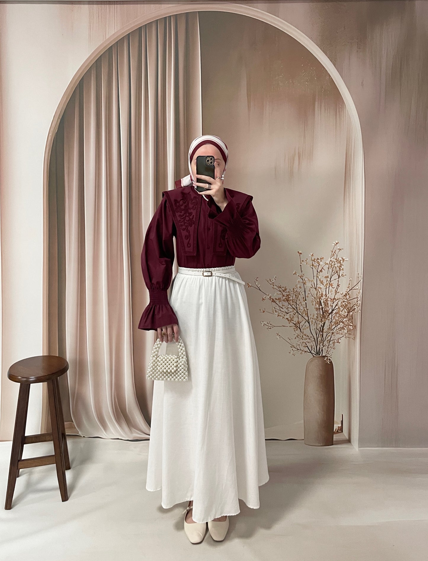 Geniş Yakalı Nakışlı Vintage Gömlek Bordo