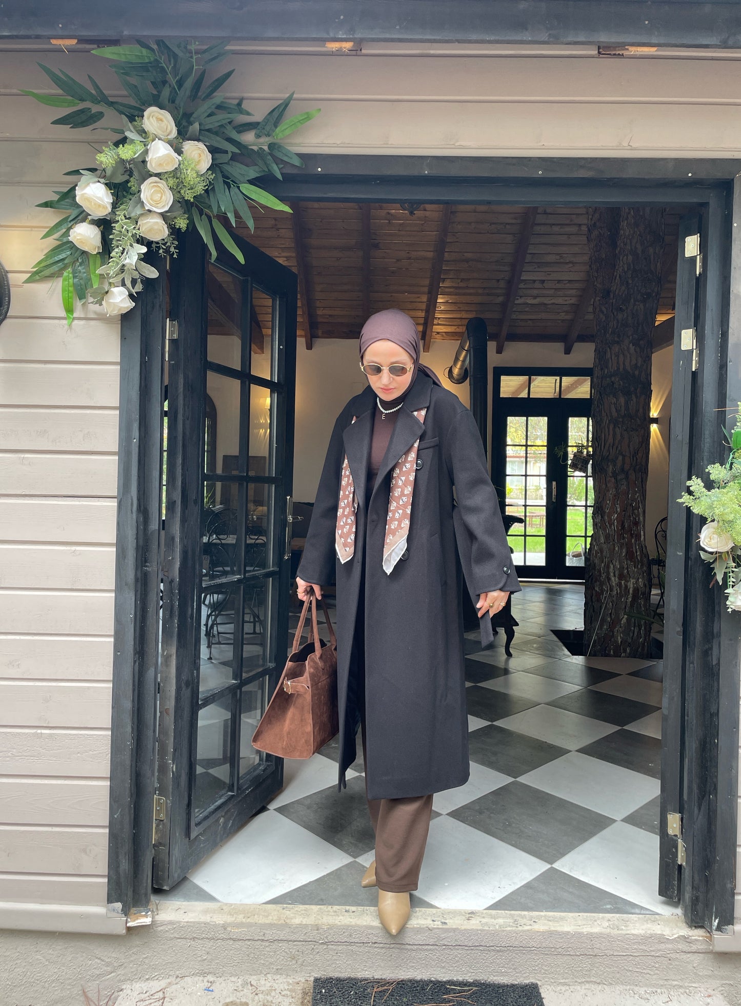 Vintage Tasarım Kol Düğmeli Kaşe Kaban Siyah