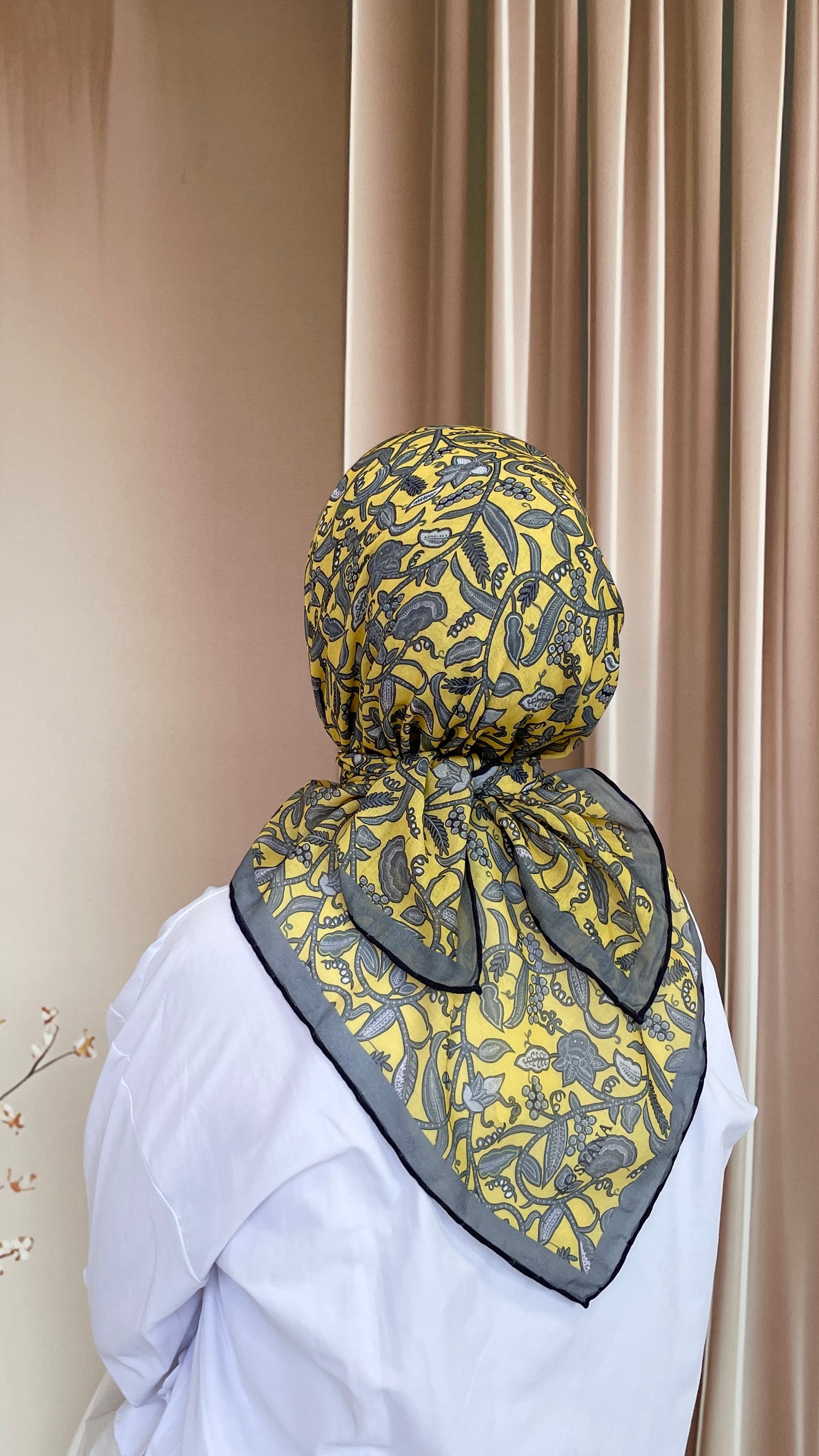 Sarmaşık Desen Pamuk Soft Eşarp Sarı