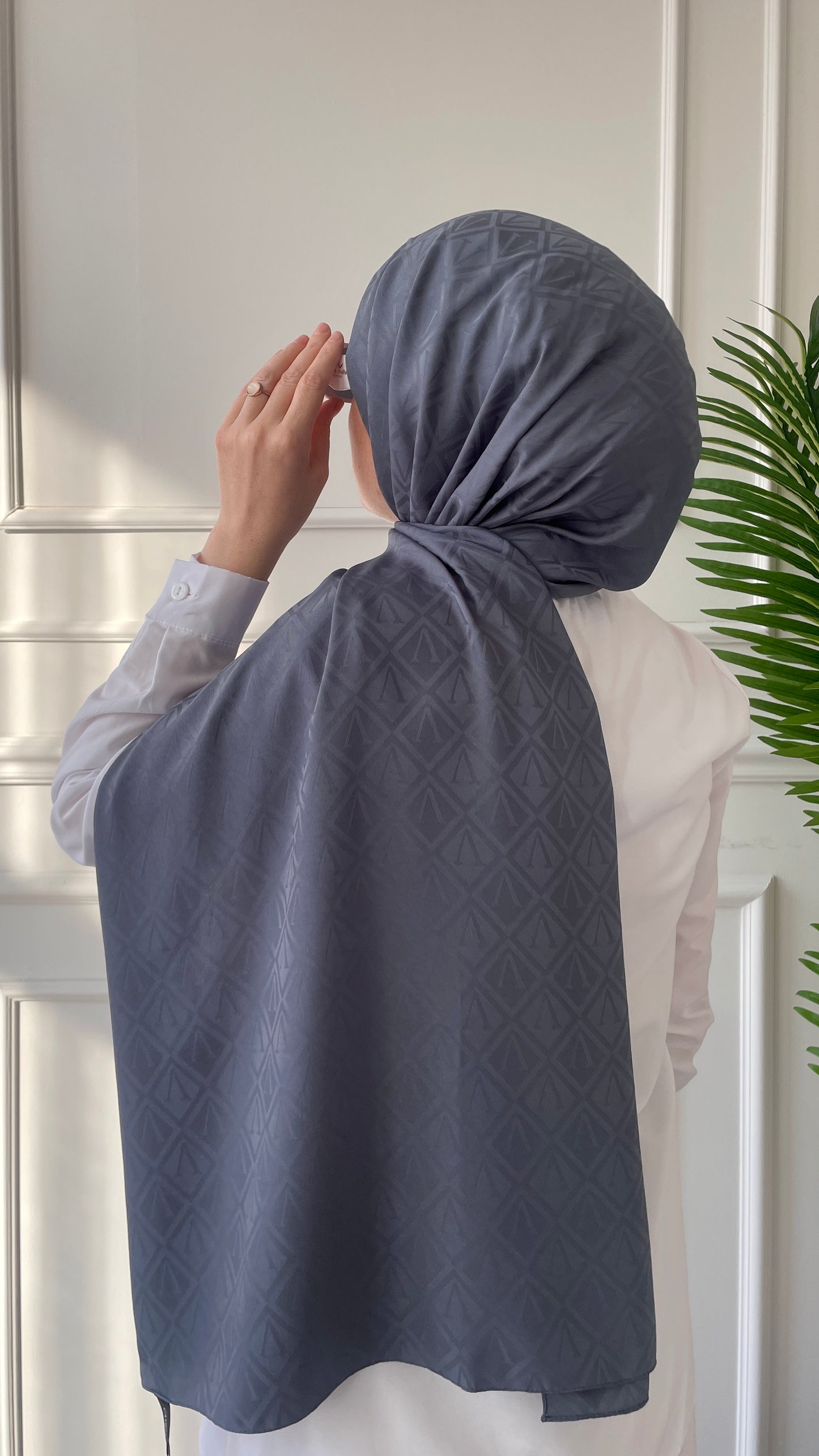 V Desen İpeksi Jakar Şal Antrasit