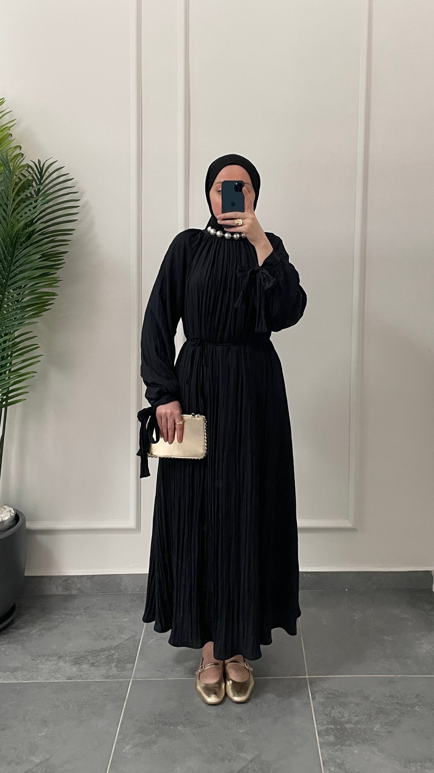 Kollar Bağcıklı Vual Saten Pamuk Elbise Siyah