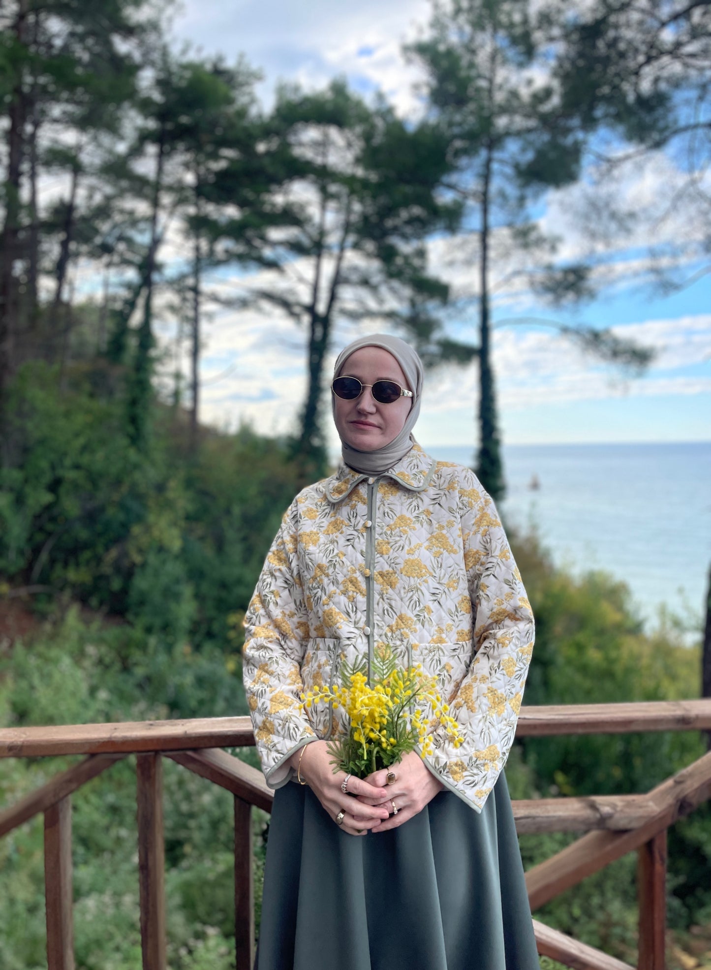 Mimoza Çiçekli Kapitone  Ceket