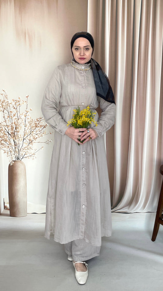 Yakası Fırfır Detaylı Takım Taş