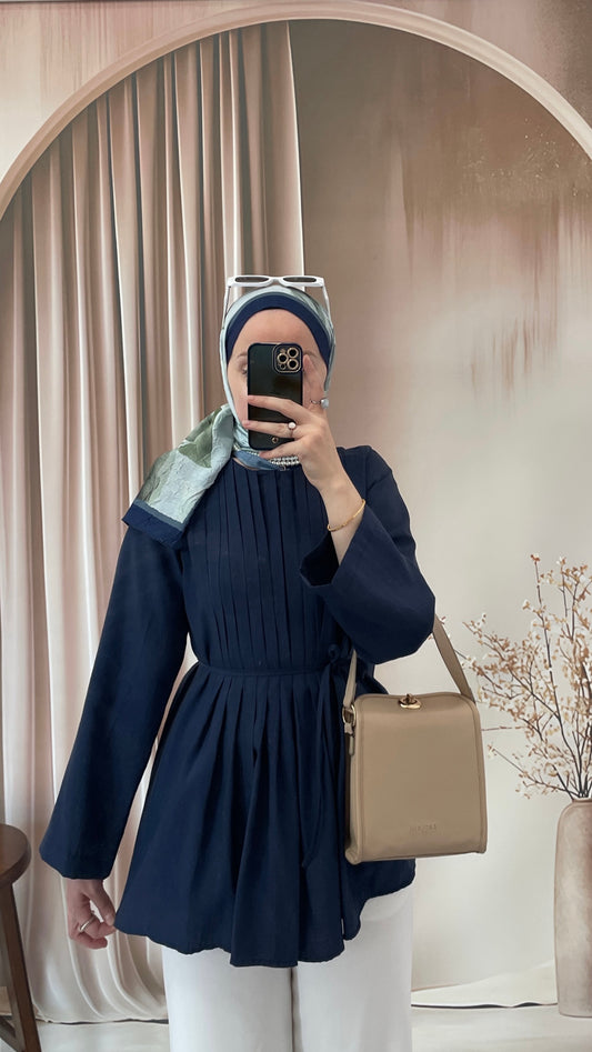 Önü Piliseli Bluz Lacivert