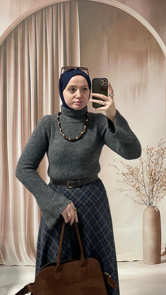 Kollar ve Boyun Motifli Peluş Kazak Antrasit