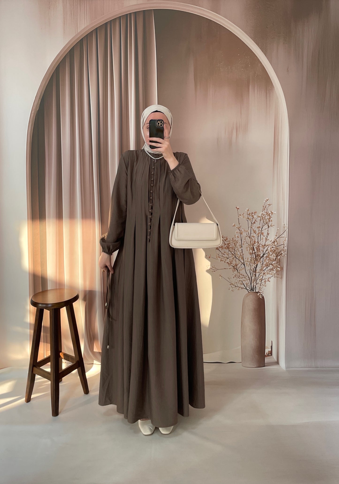 Çilek Kumaş Britli Elbise Boz kahve