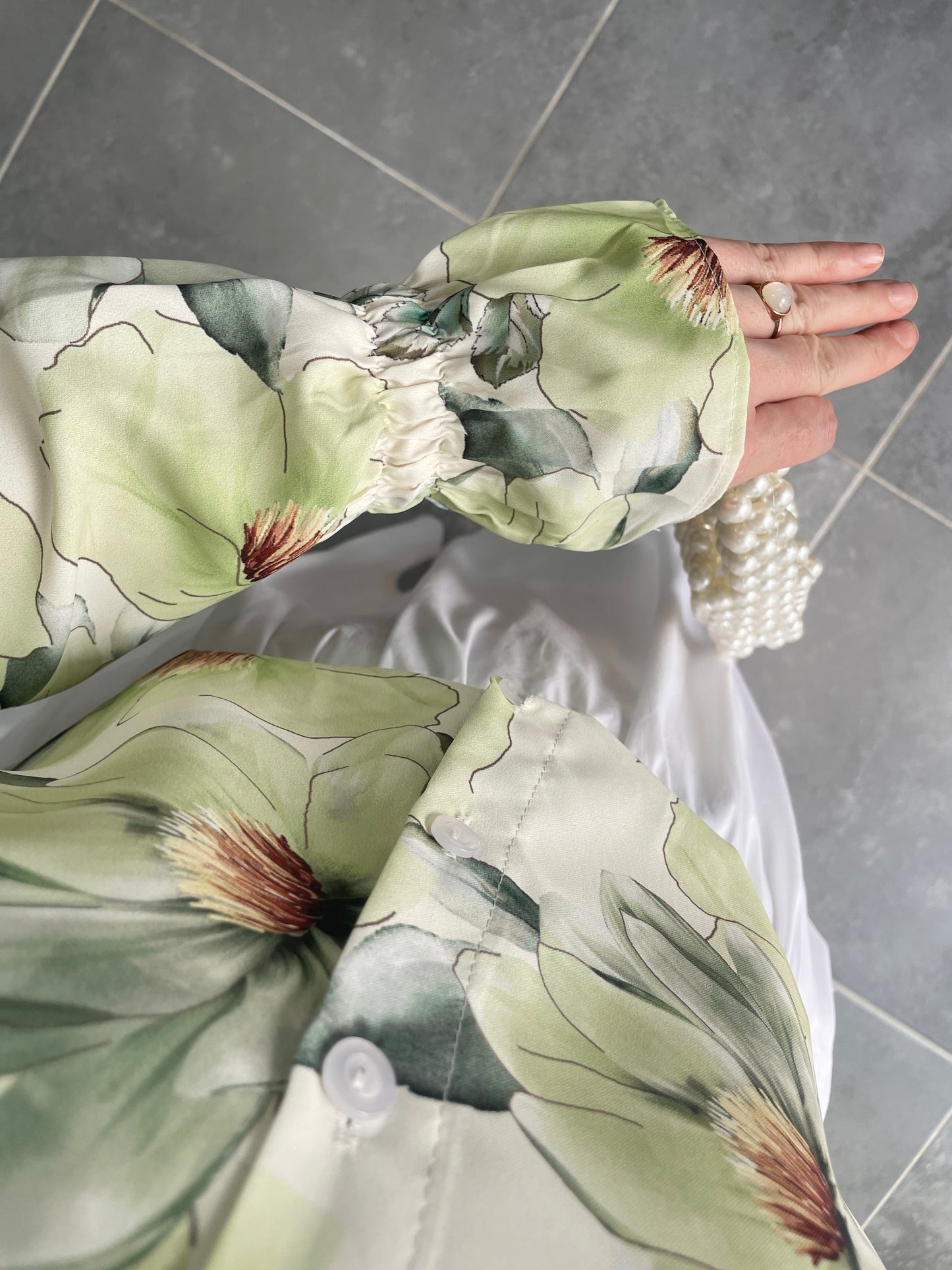 Sofia Kollar Volanlı Pamuk Saten Gömlek