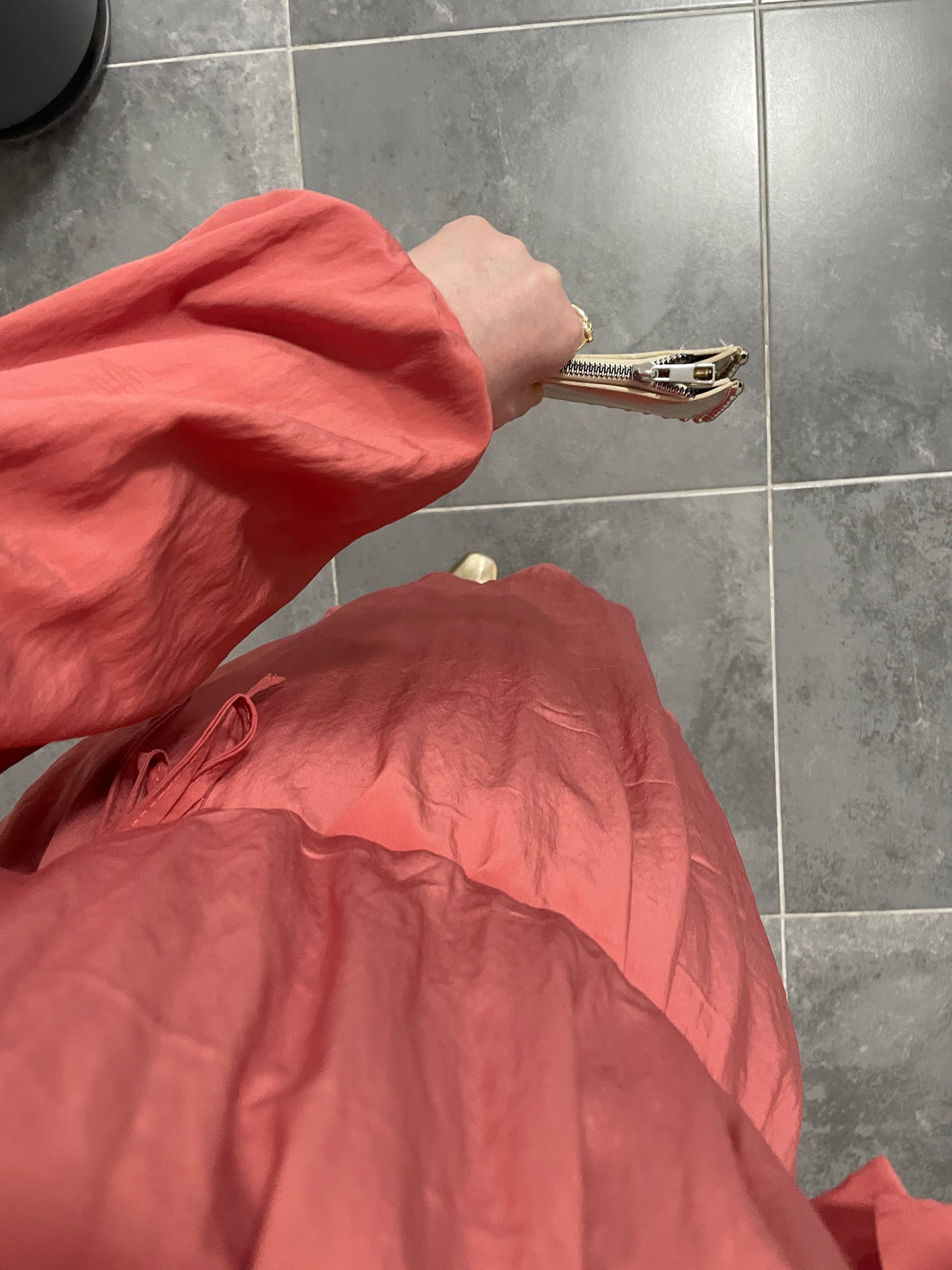 Kollar Bağcıklı Vual Saten Pamuk Elbise-Somon