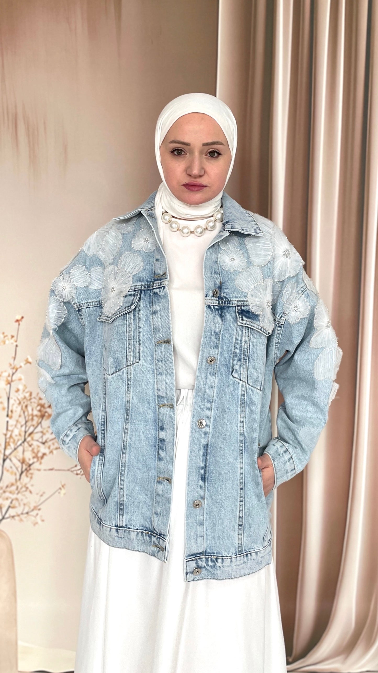 Çiçek İşlemeli Tasarım Denim Ceket Açık Mavi