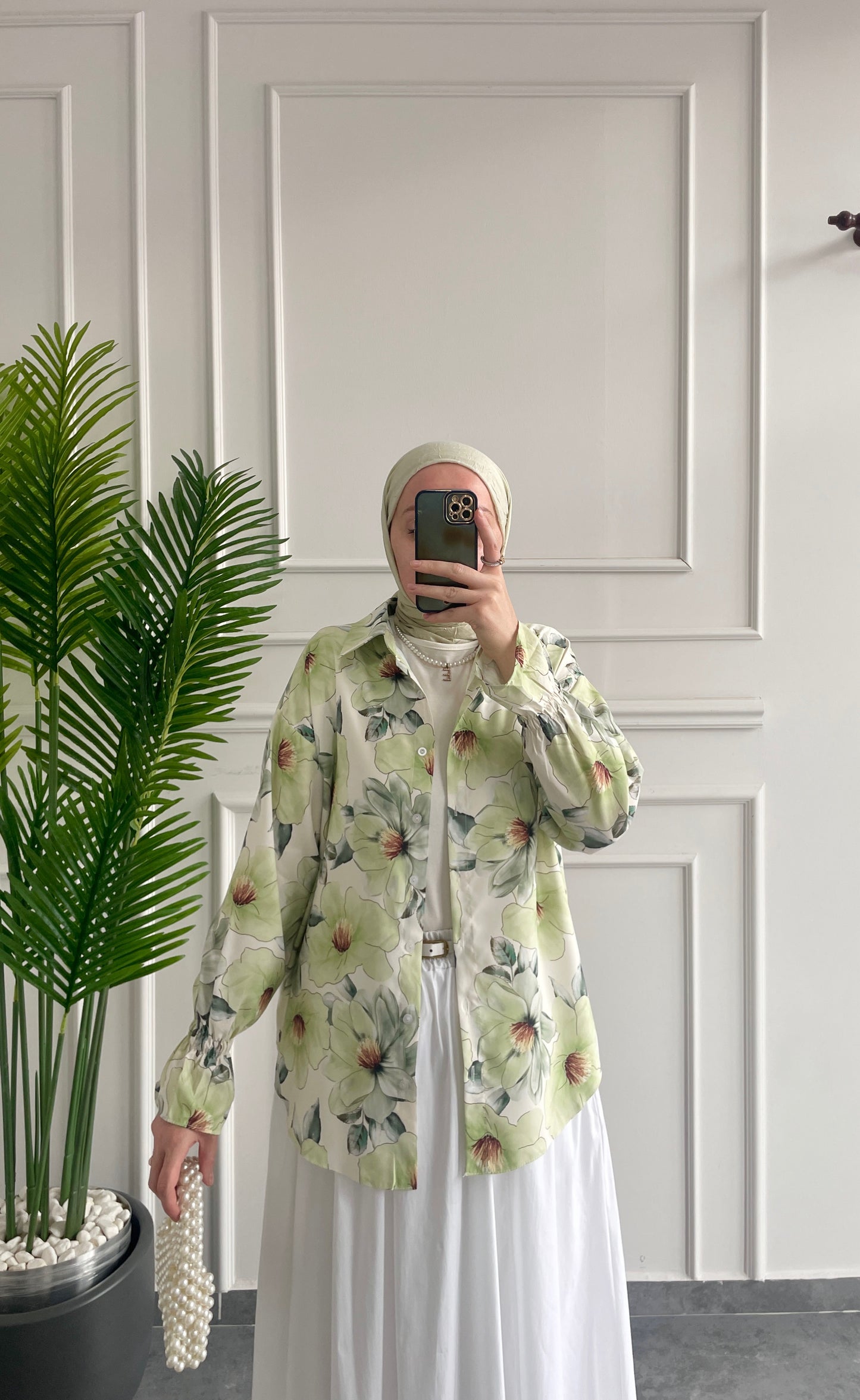 Sofia Kollar Volanlı Pamuk Saten Gömlek