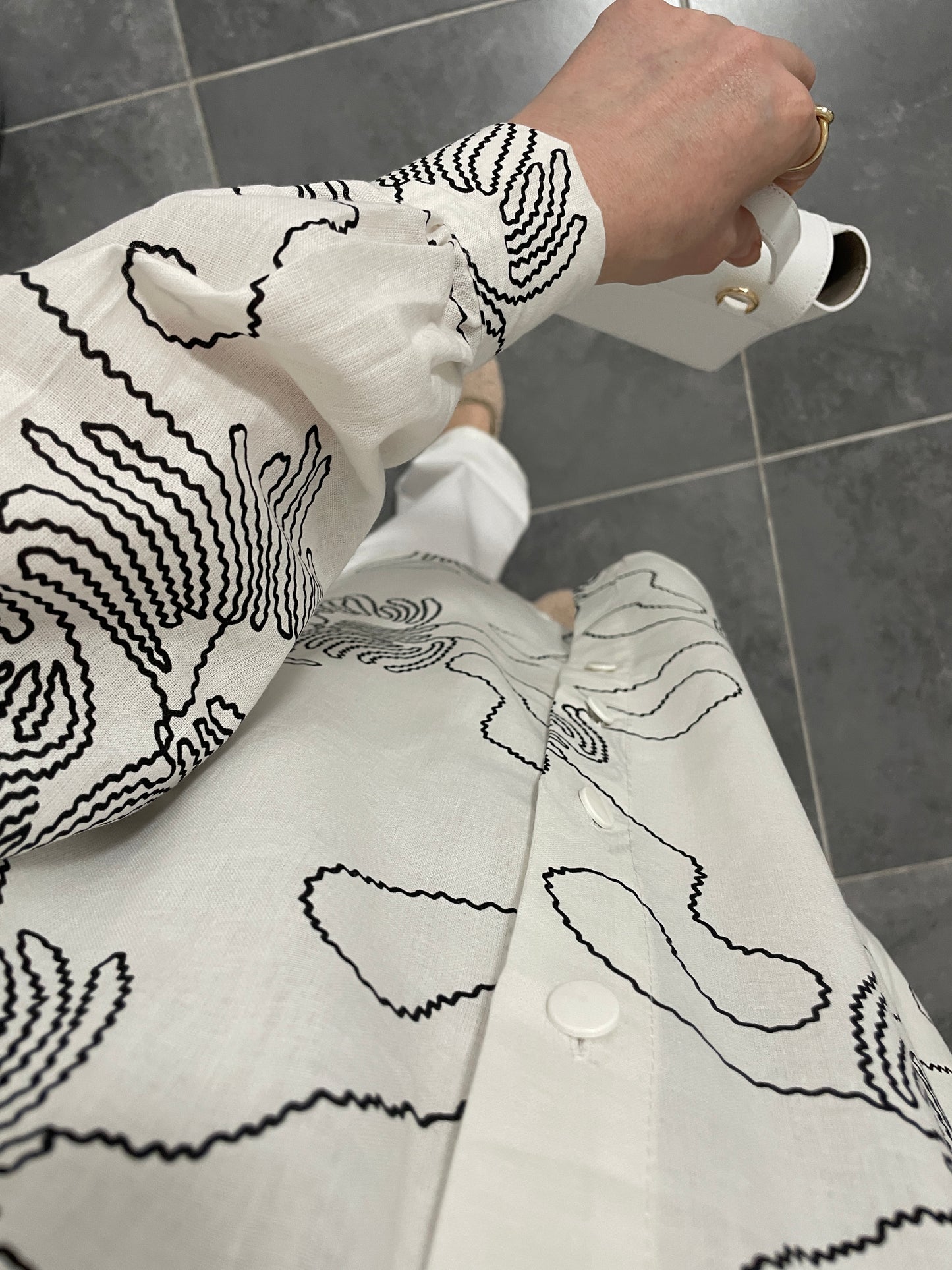 Keten Çiçek Desenli Gömlek Beyaz