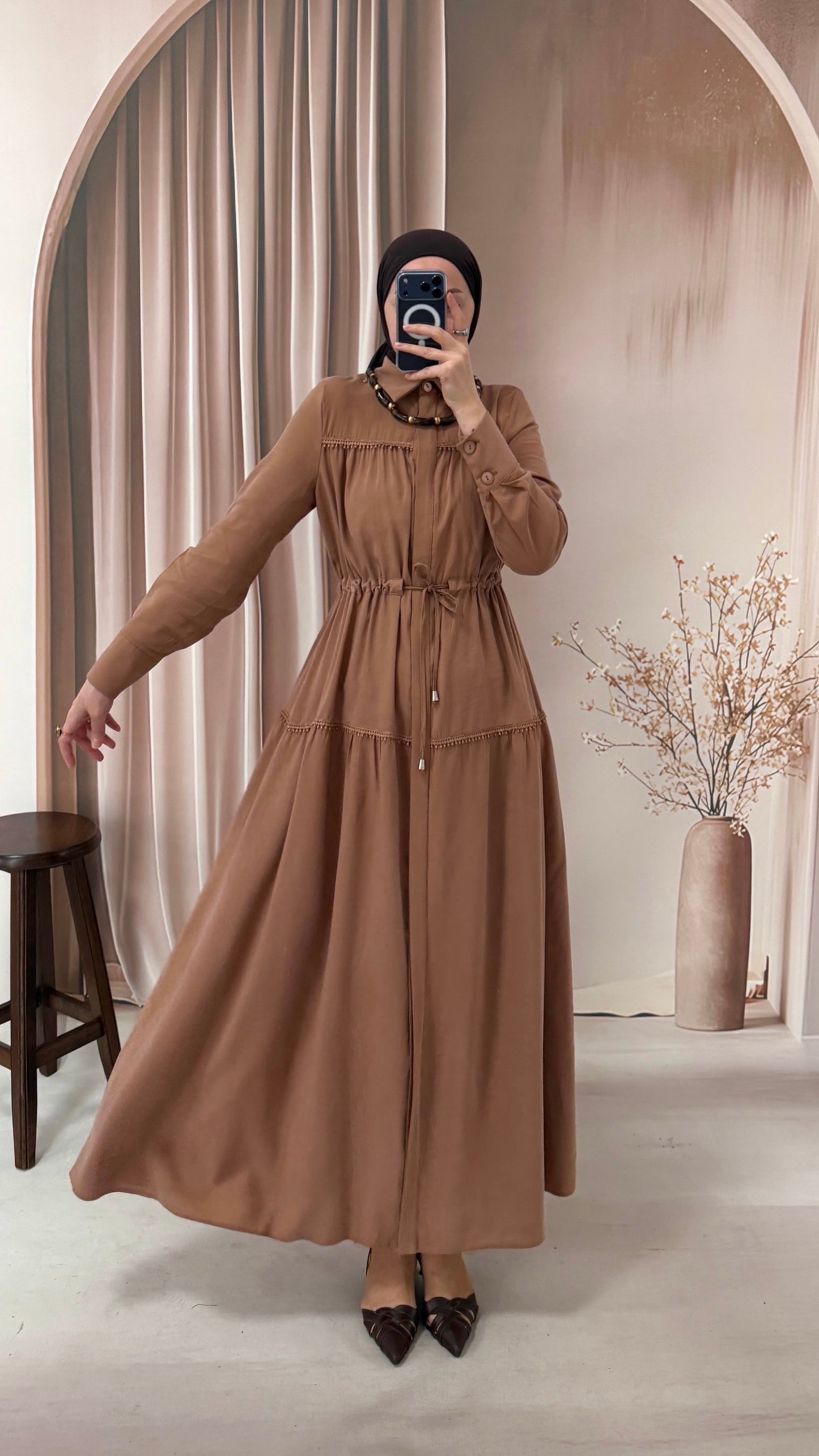 Güpürlü Cupra Elbise Camel