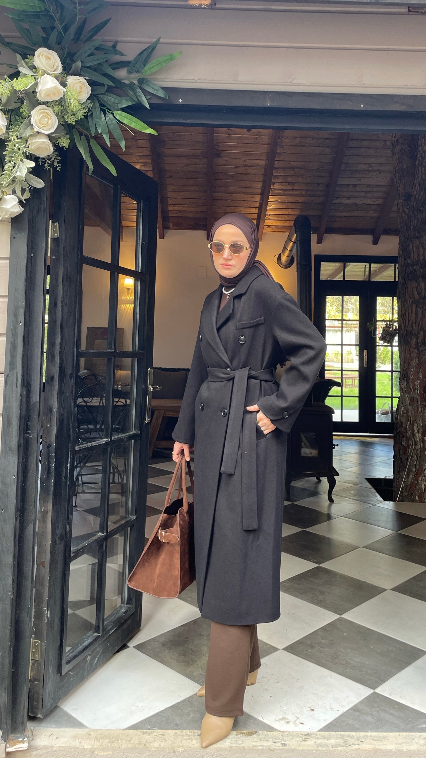 Vintage Tasarım Kol Düğmeli Kaşe Kaban Siyah