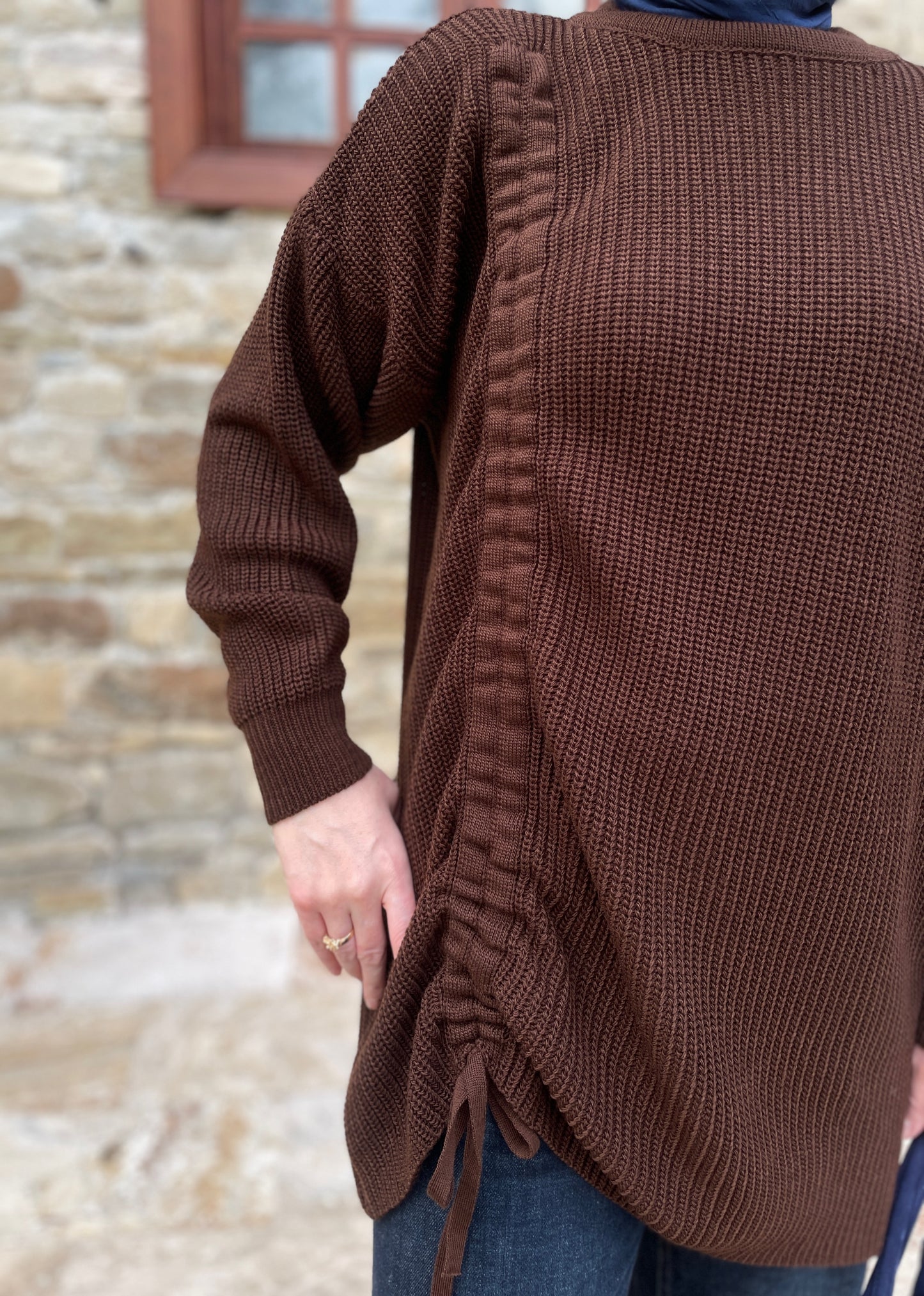 Büzgü Detaylı Triko Kazak Kahverengi