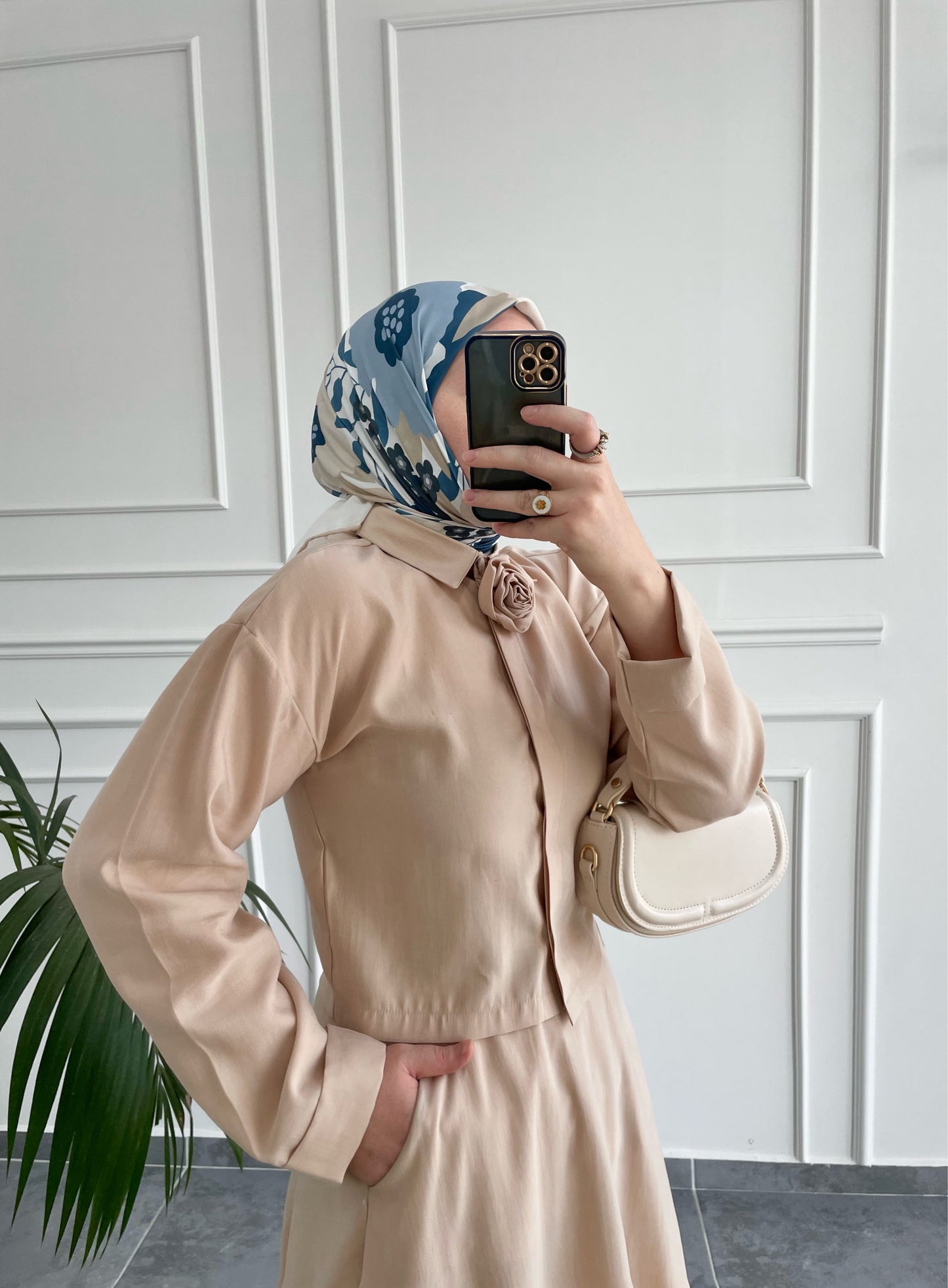 Gül bronşlu Etekli Takım