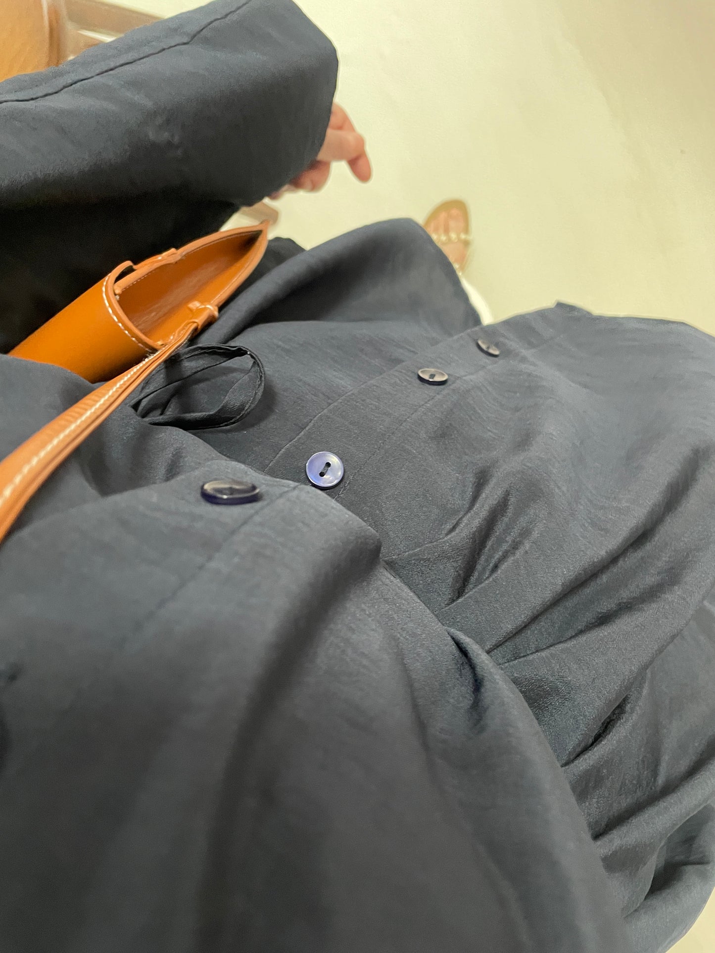 Önü Biyeli Manşet Kol gömlek Lacivert