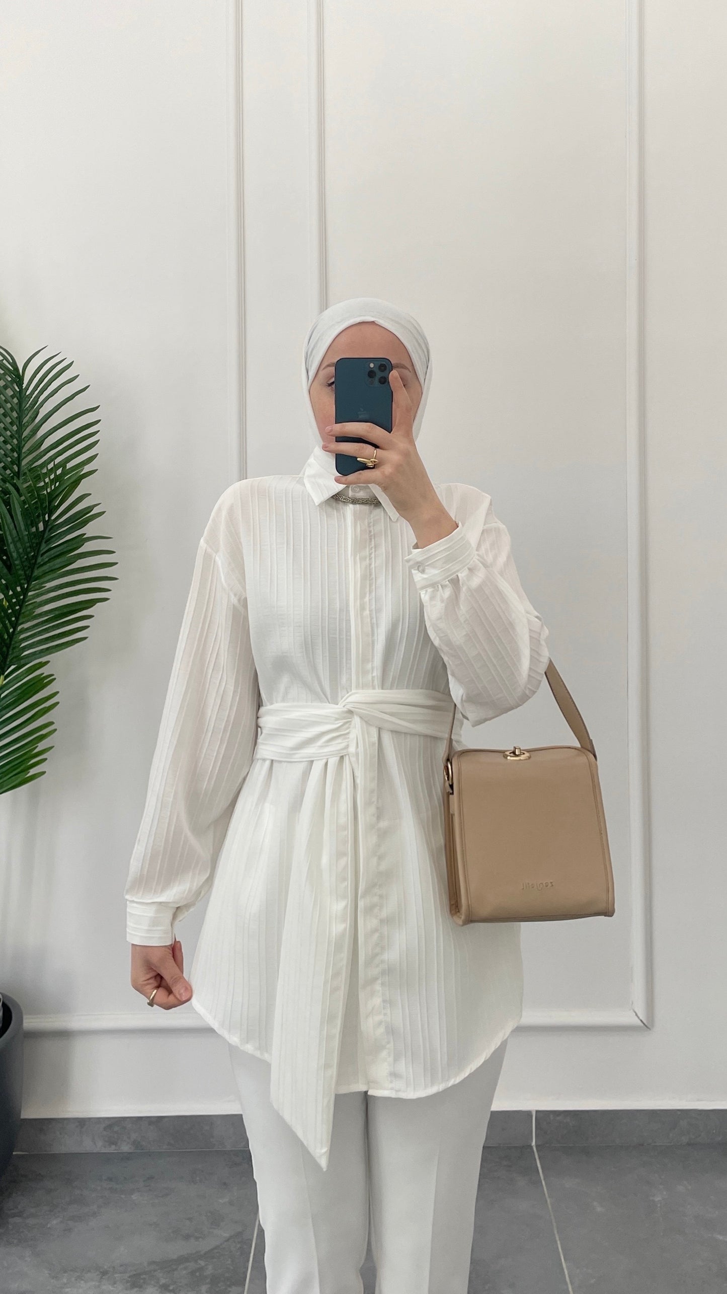 Bel Bağlama Tasarım Gömlek Beyaz