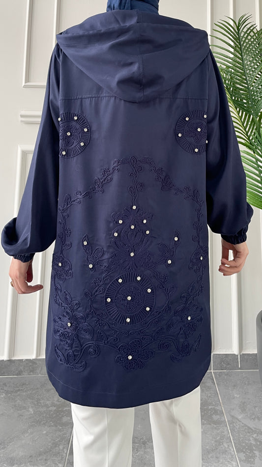 Sırtı Nakış ve Taş Detaylı Kapüşonlu Hırka-Lacivert