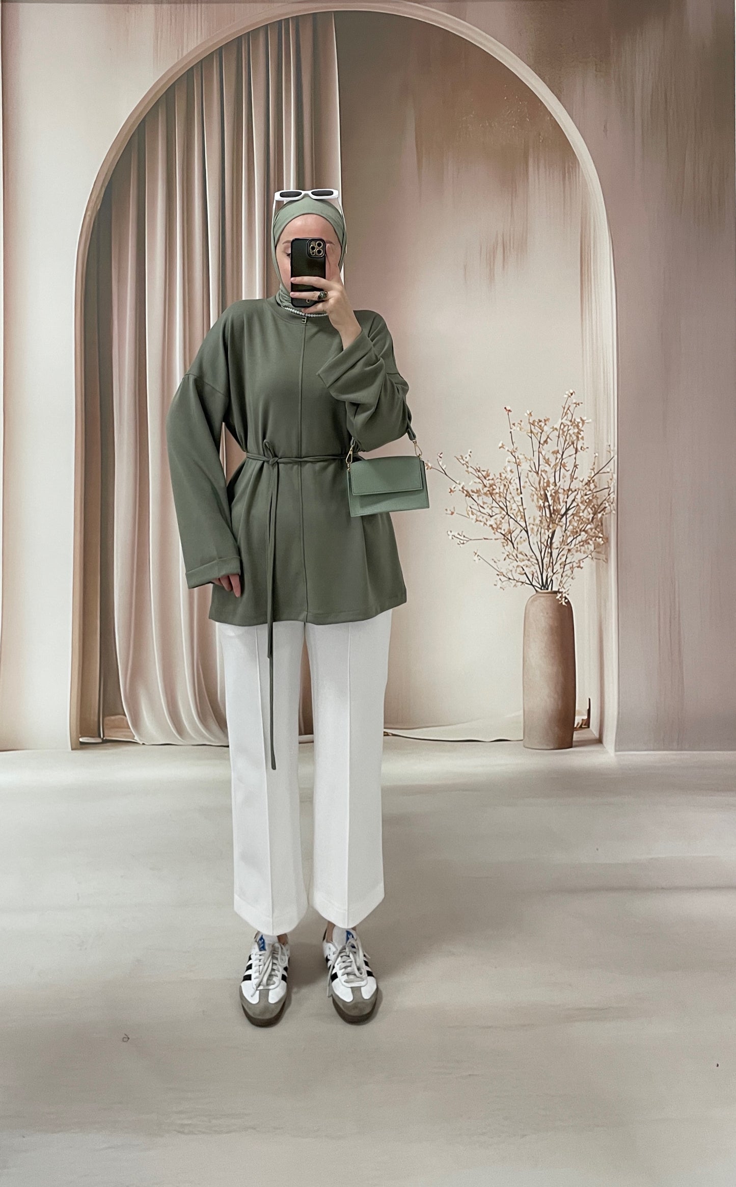 Yırtmaçlı Oysho Sweatshirt Ada Çayı