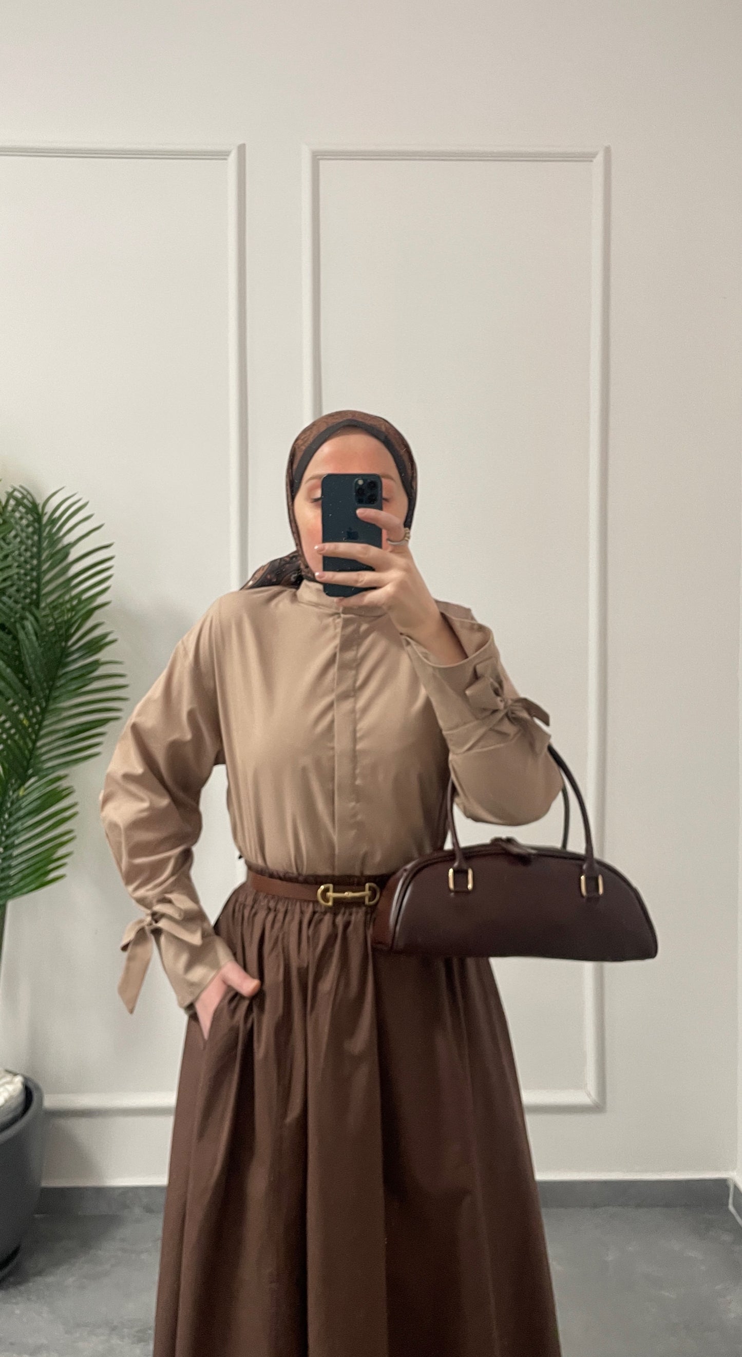 Kollar Bağcıklı Poplin Gömlek-Vizon