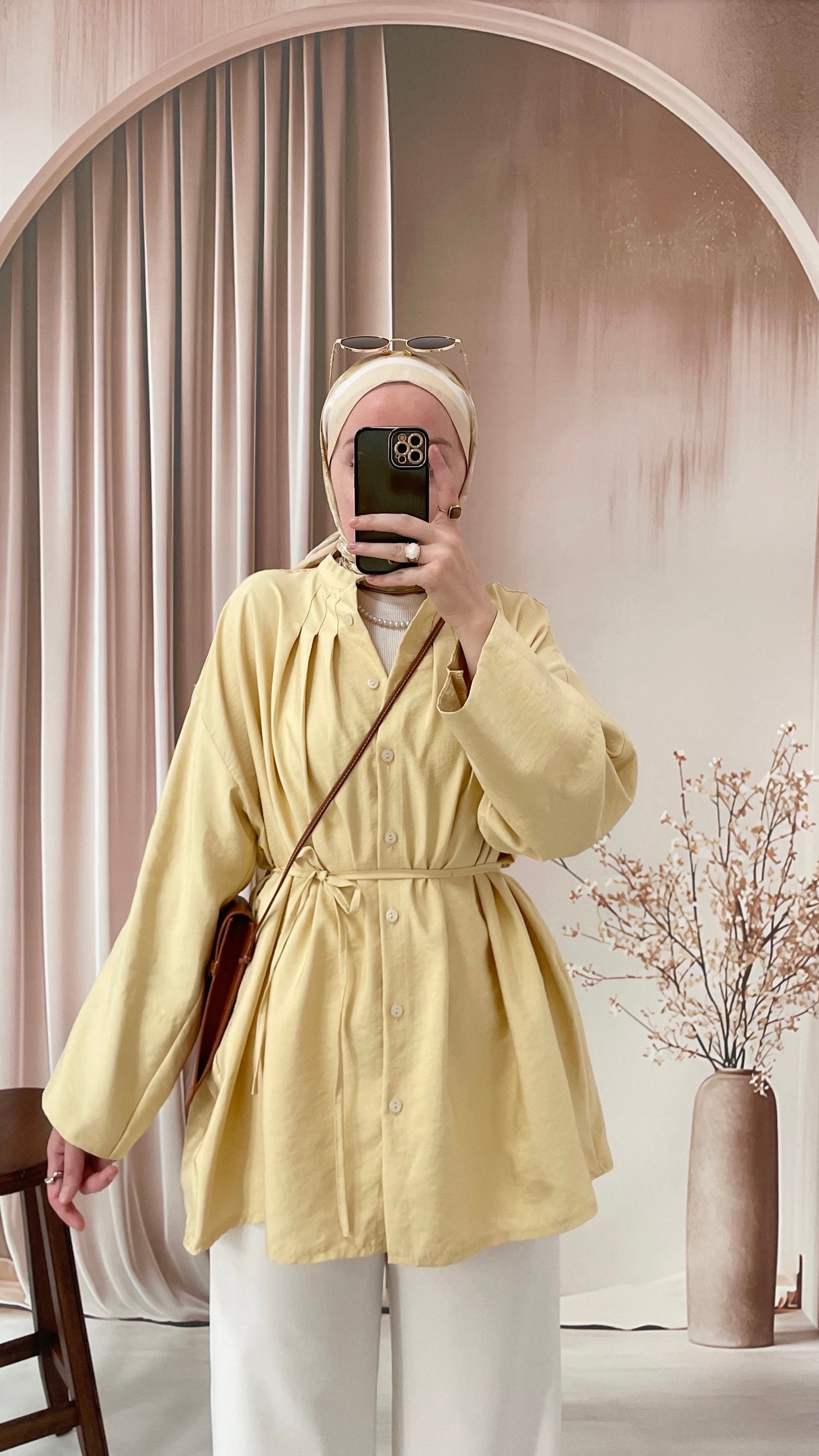 Önü Biyeli Manşet Kol gömlek Soft Sarı