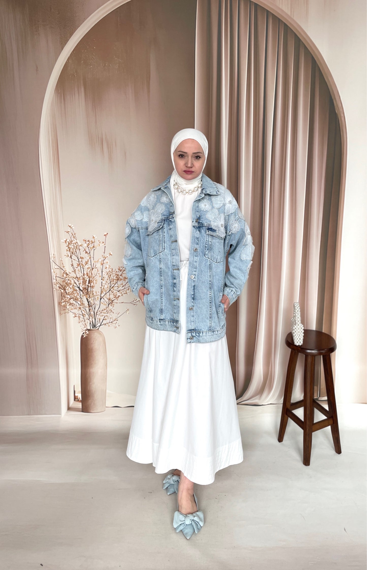Çiçek İşlemeli Tasarım Denim Ceket Açık Mavi