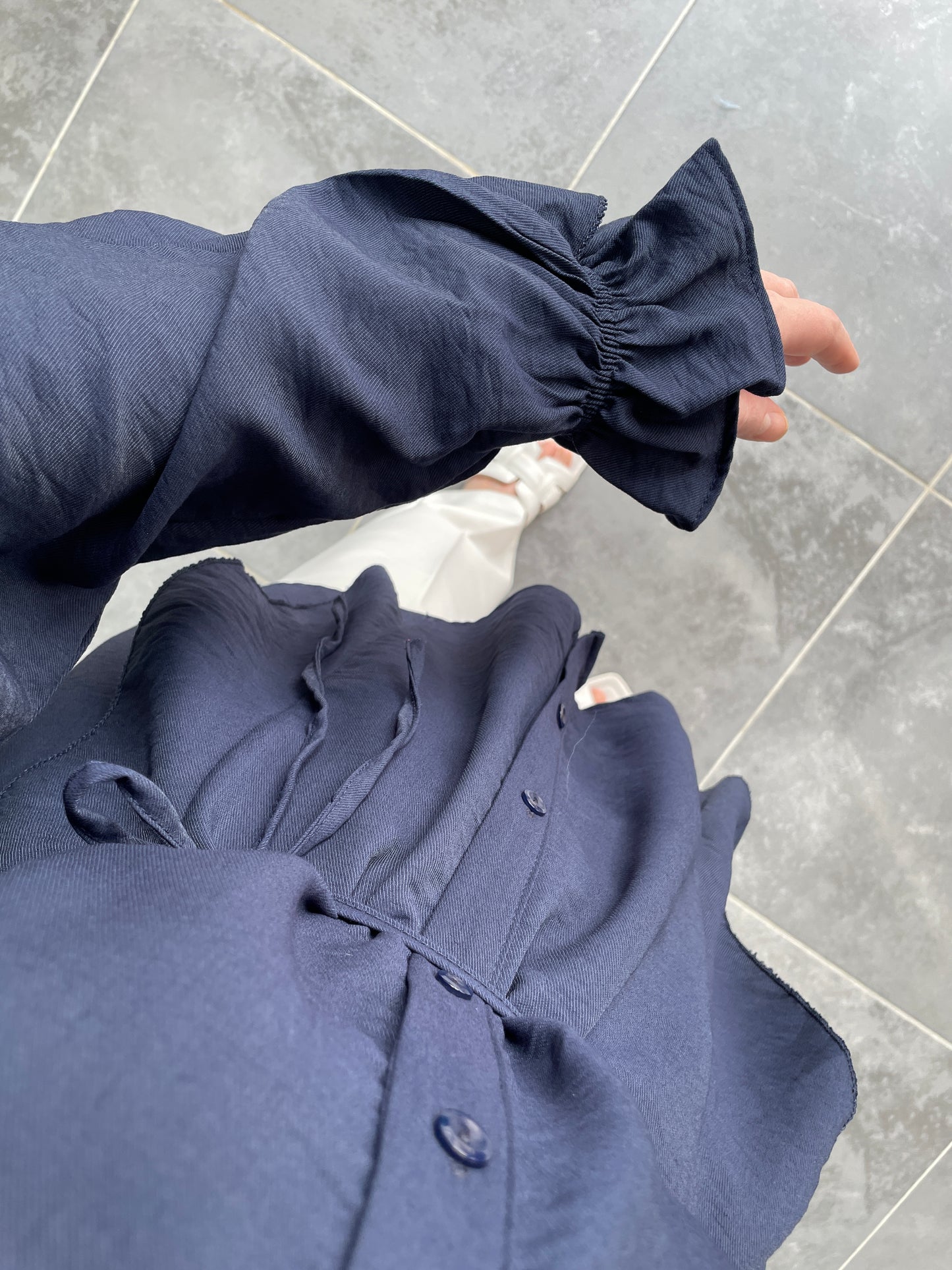 Kollar Fırfırlı Tencel Keten Gömlek-Lacivert