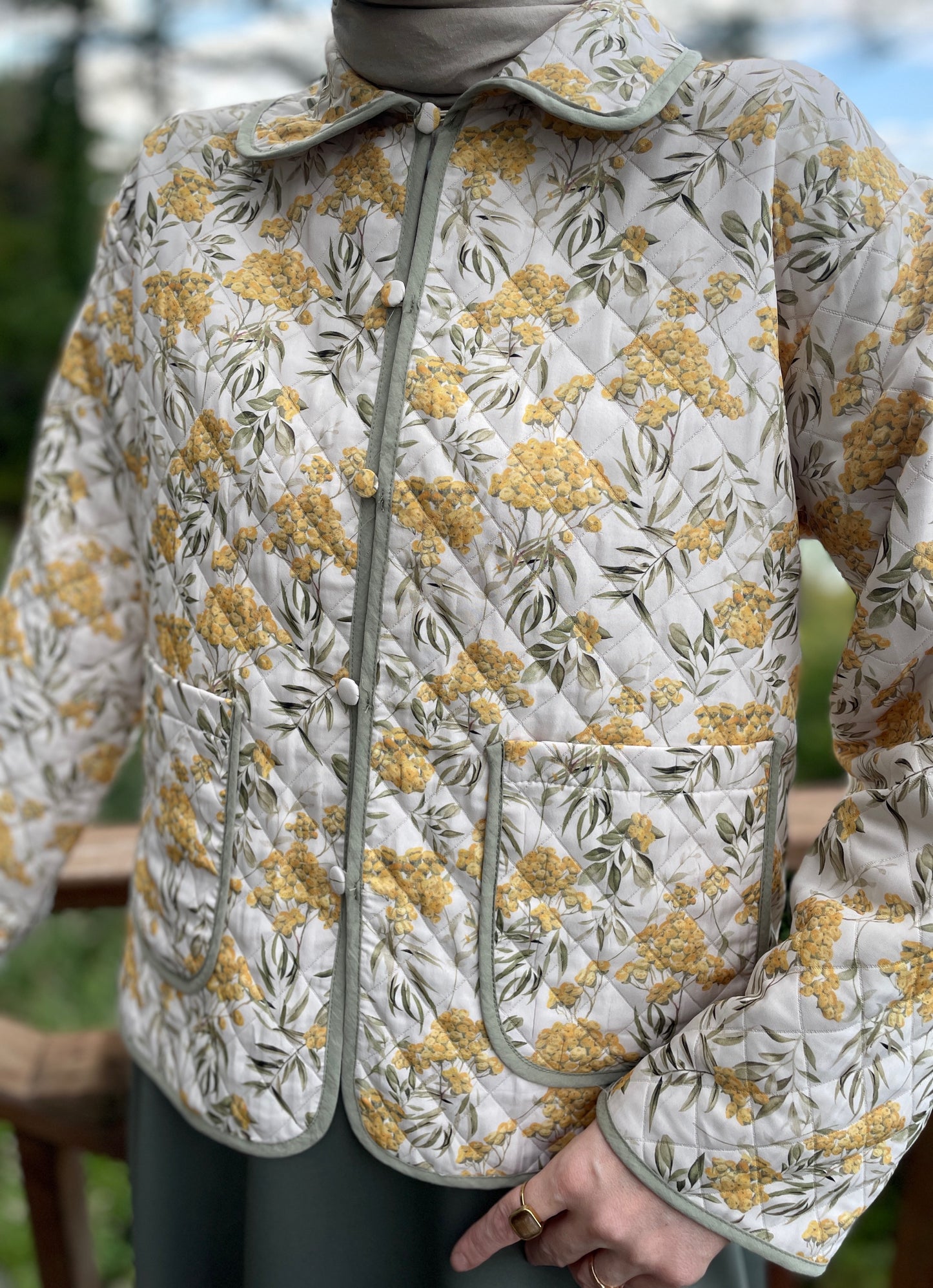 Mimoza Çiçekli Kapitone  Ceket