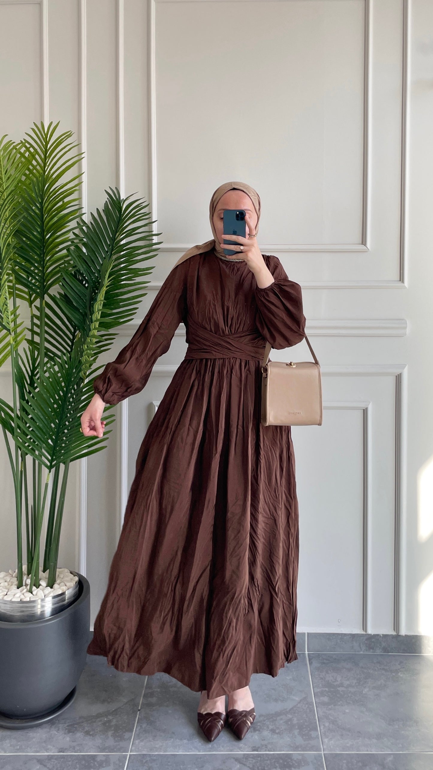 Bel Bağlamalı Kraş Elbise-Kahve