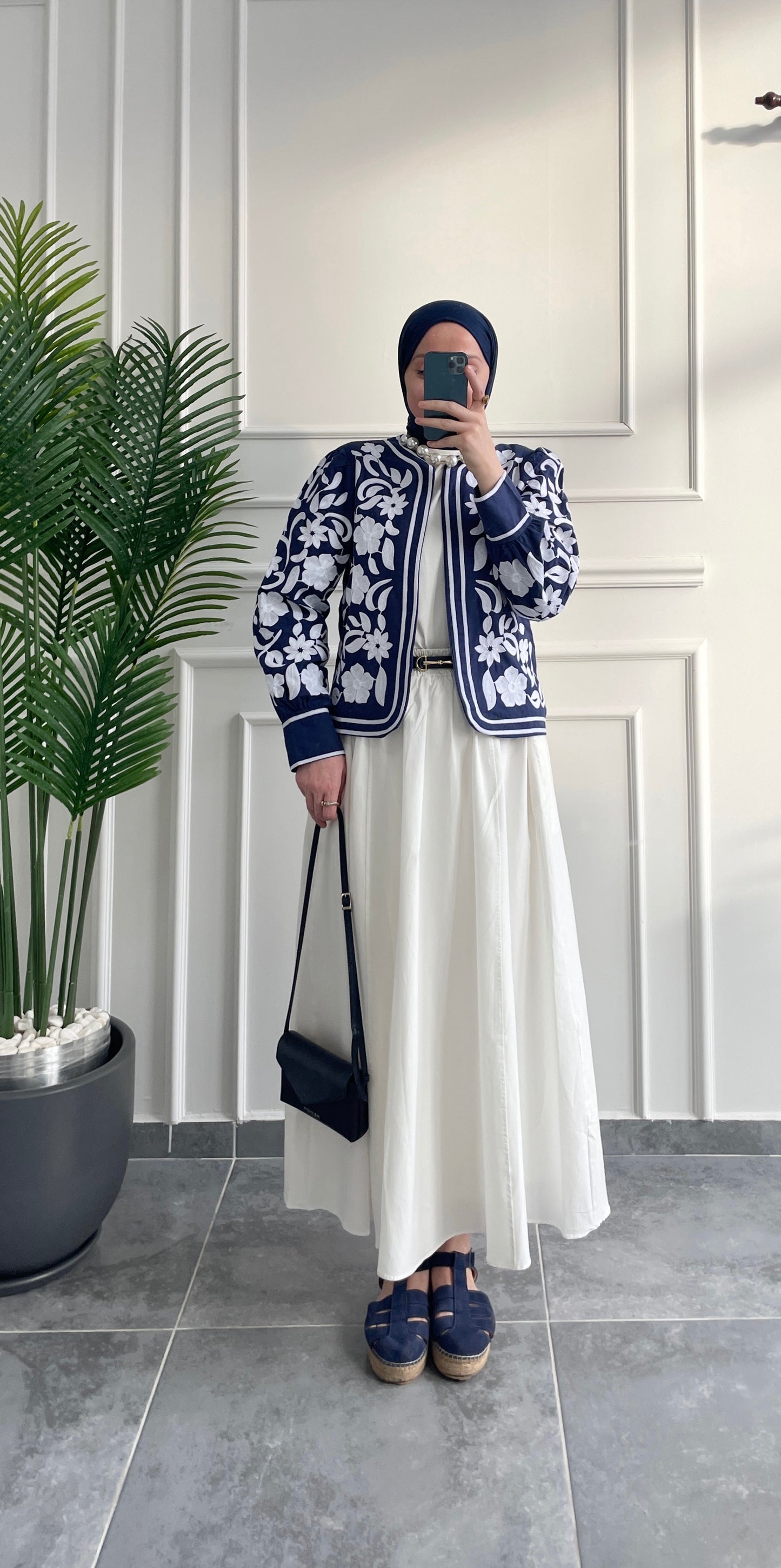 Çiçek Nakışlı Keten Ceket