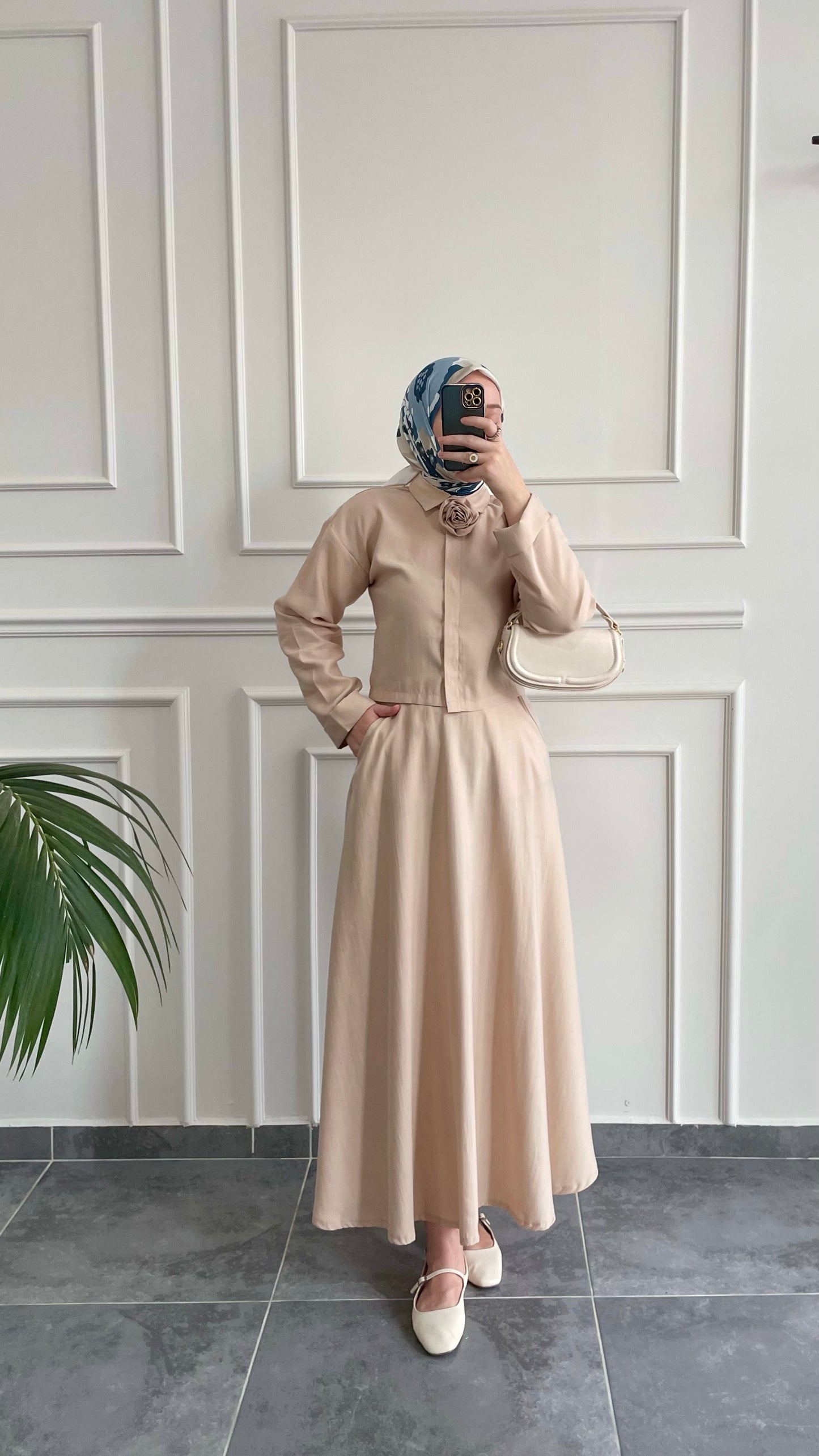 Gül bronşlu Etekli Takım