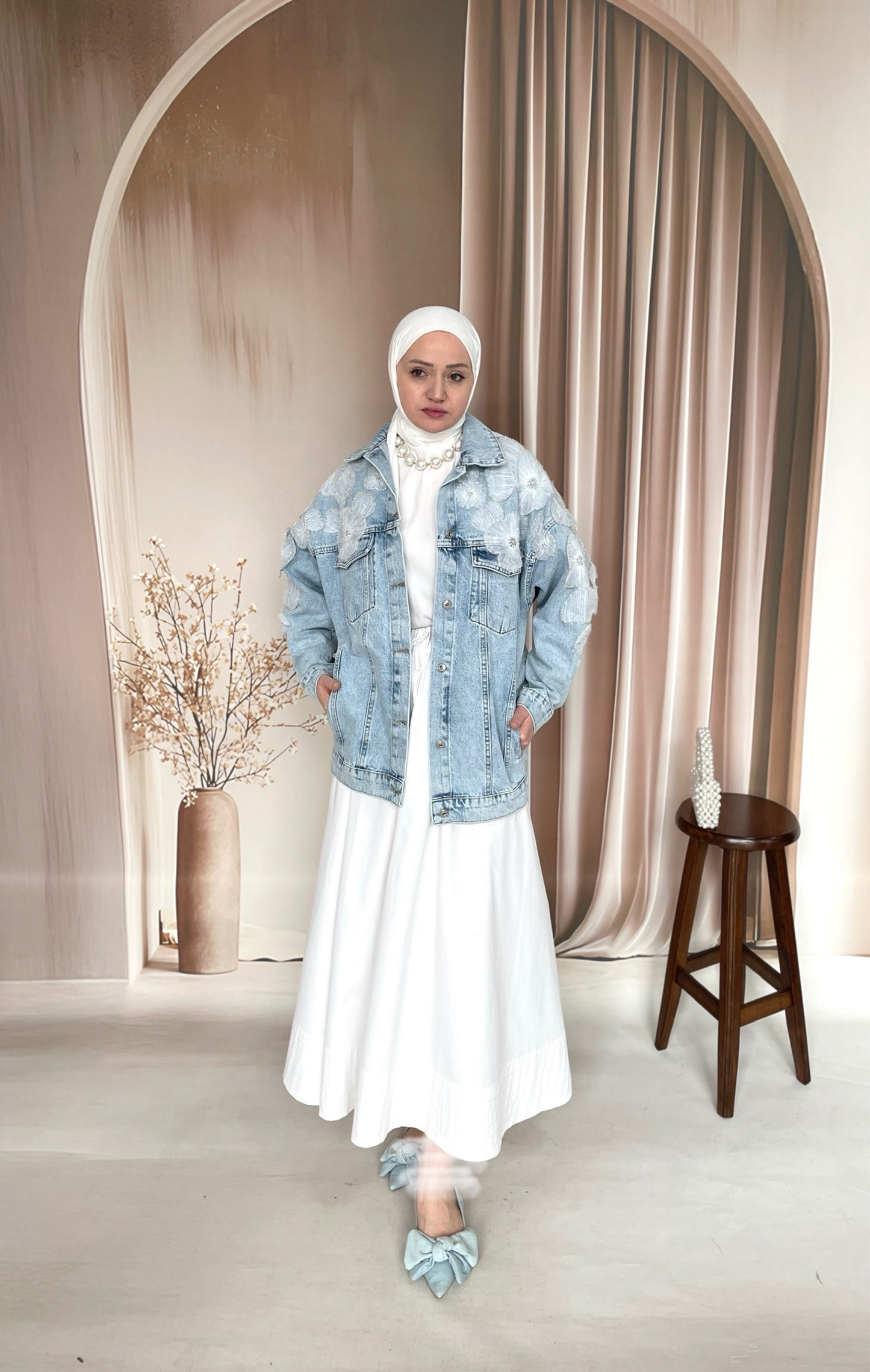 Çiçek İşlemeli Tasarım Denim Ceket Açık Mavi