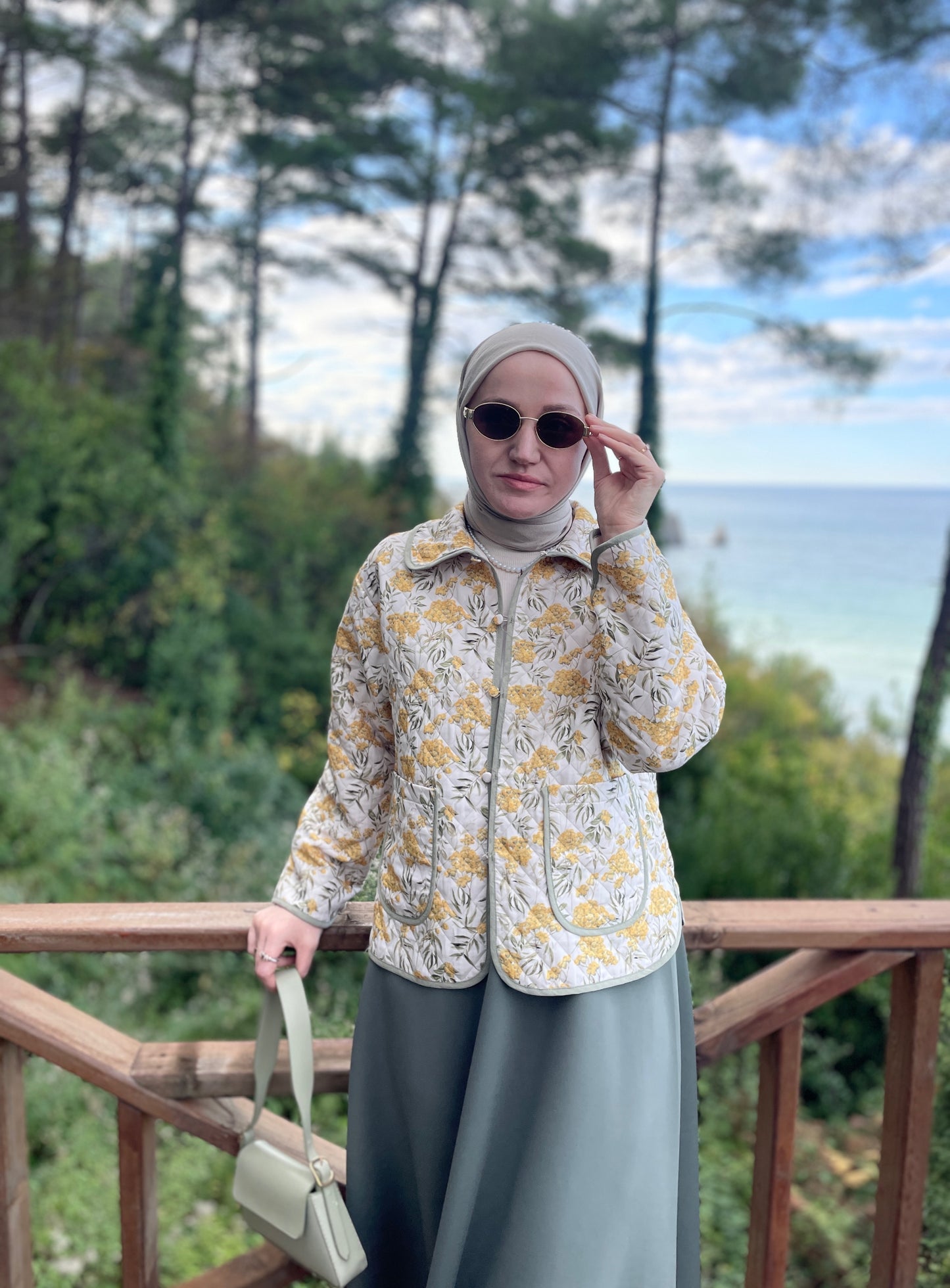 Mimoza Çiçekli Kapitone  Ceket